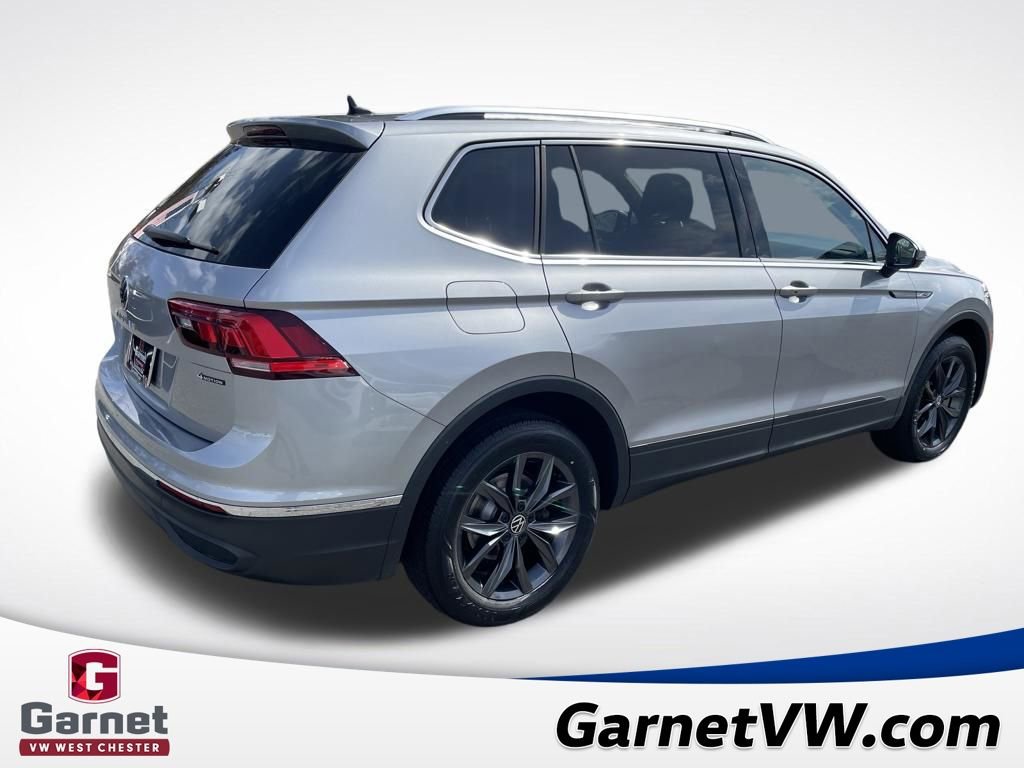 Certified 2023 Volkswagen Tiguan SE w/ Panoramic Sunroof Package image 5