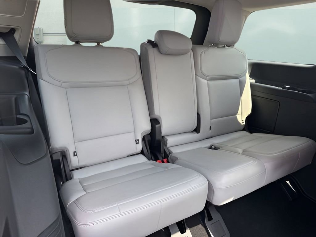 Used 2025 Ford Expedition Platinum w/ Driver's Package image 38