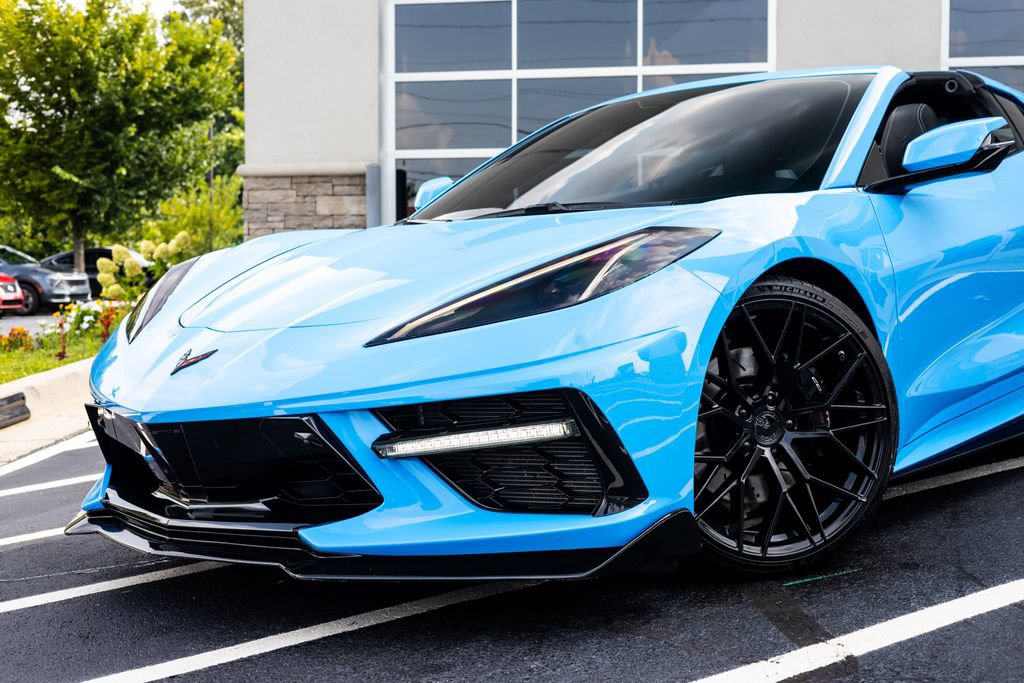 Used 2021 Chevrolet Corvette Stingray Preferred Cpe w/ Z51 Performance Package RWD image 3
