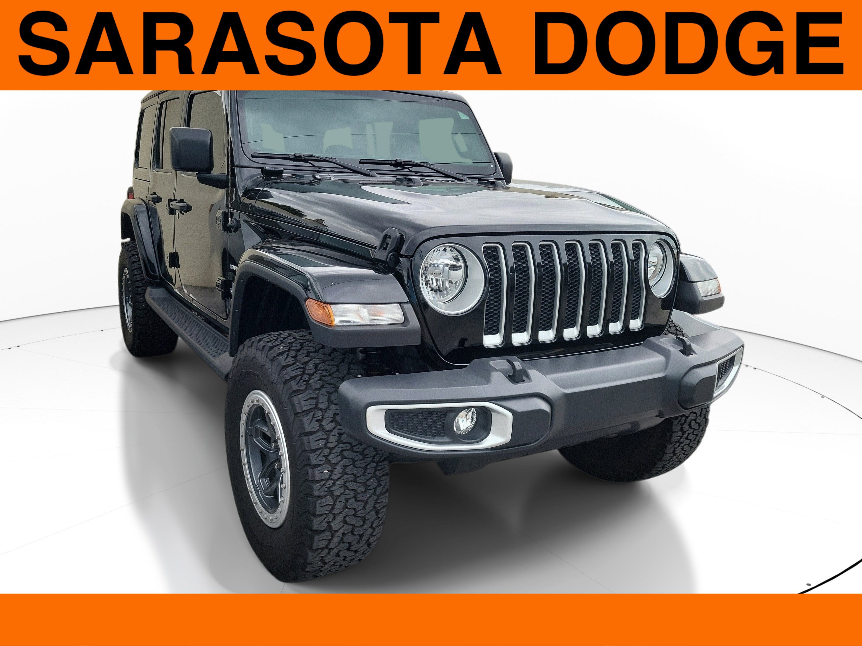 Used 2022 Jeep Wrangler Unlimited Sahara AWD/4WD image 1