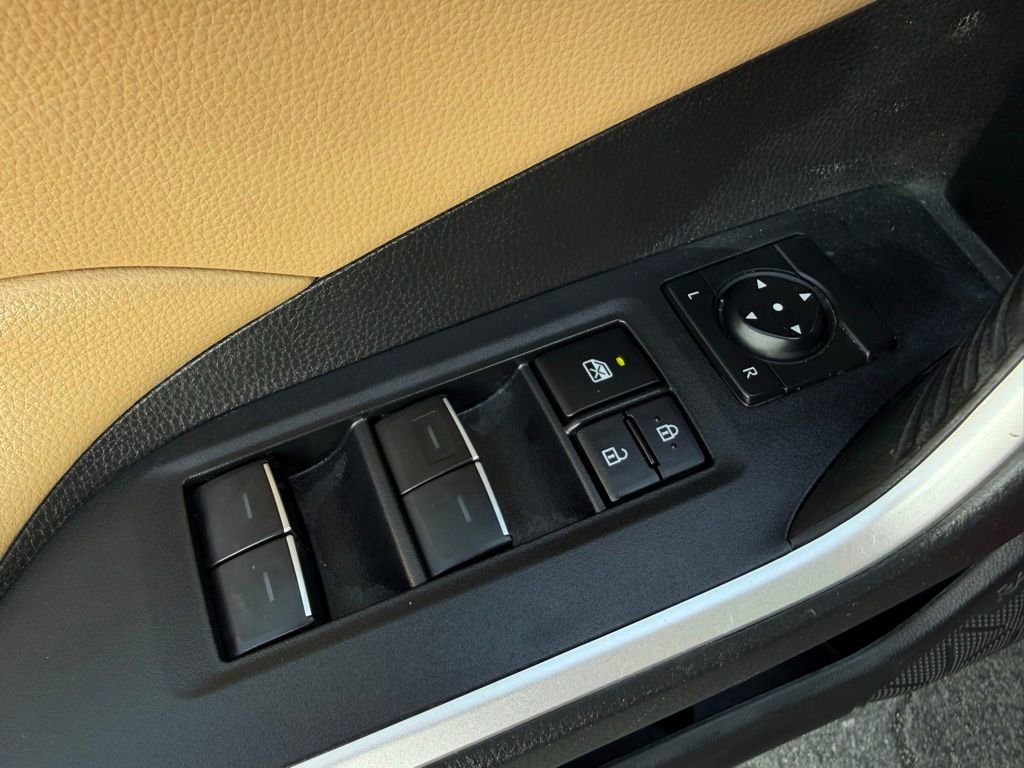 Used 2024 Toyota RAV4 XLE Premium image 22