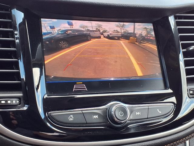 Used 2020 Chevrolet Trax LT w/ Driver Confidence Package FWD image 7