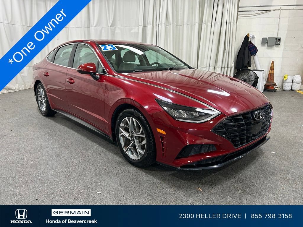 Used 2023 Hyundai Sonata SEL w/ Preferred Accessory Package FWD image 1