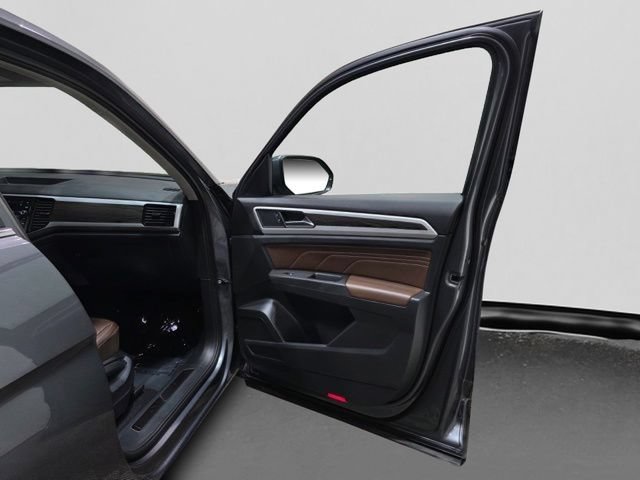 Used 2023 Volkswagen Atlas SE AWD/4WD image 36