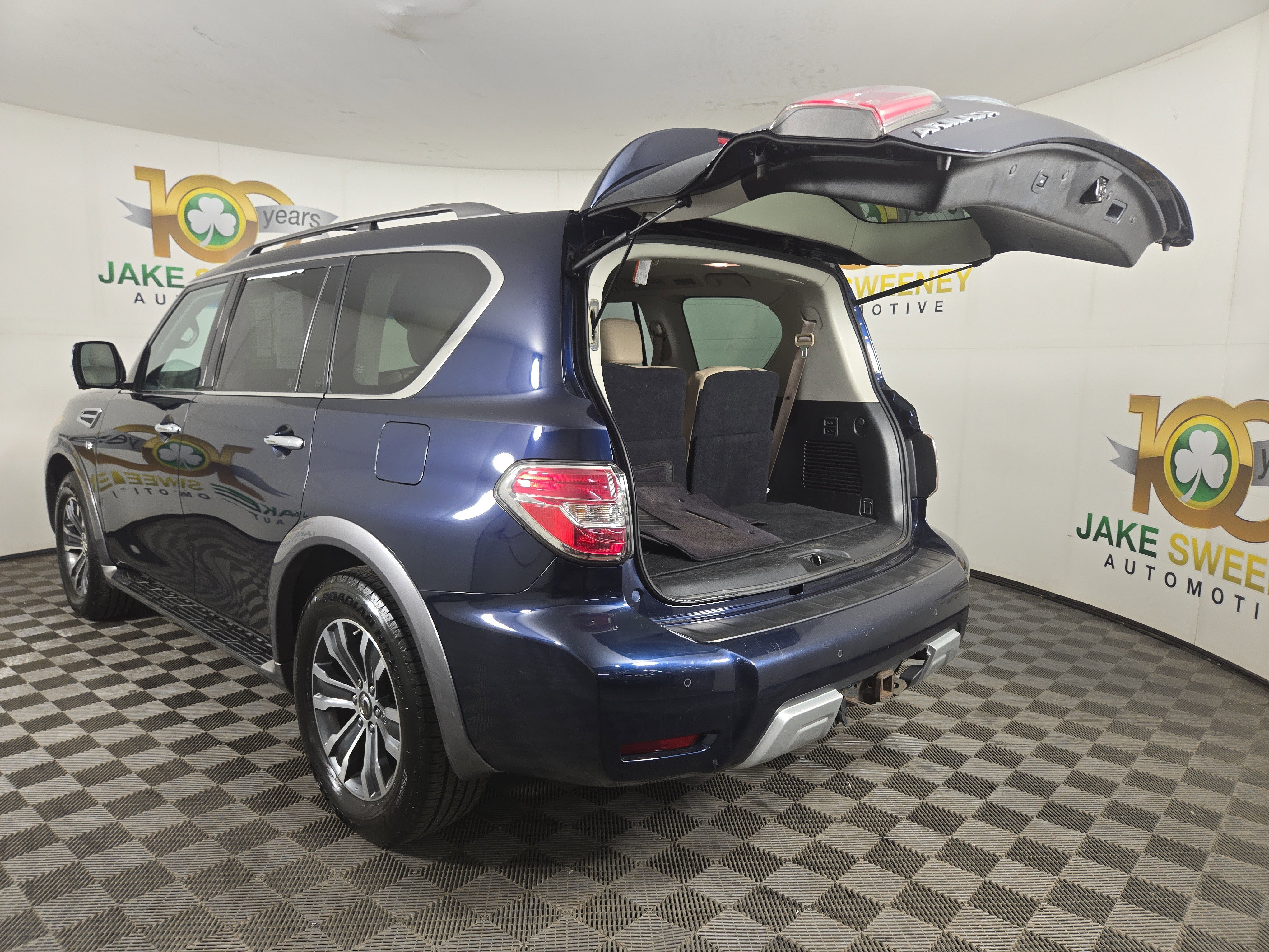 Used 2017 Nissan Armada SL w/ Interior Lighting Package image 31