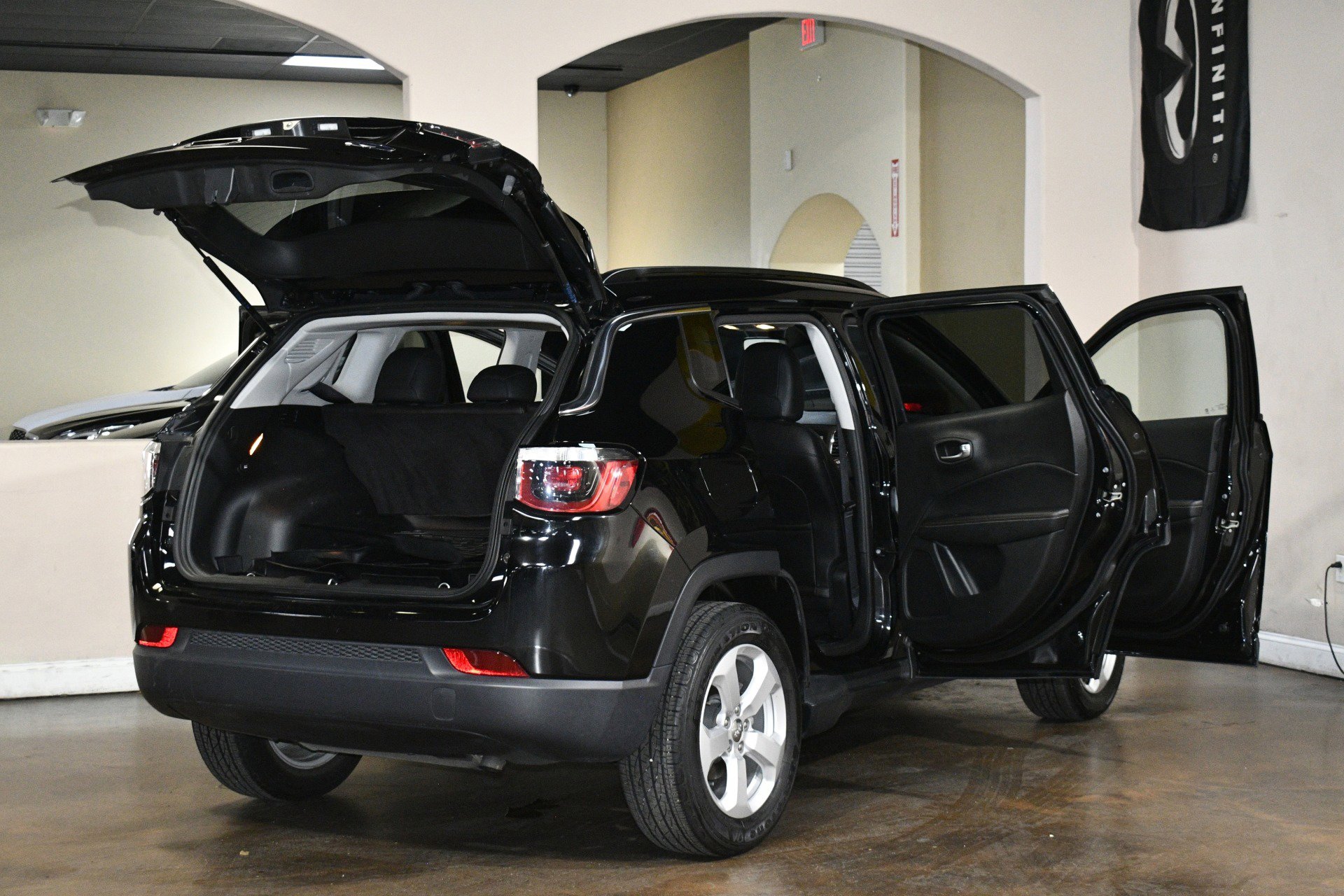 Used 2019 Jeep Compass Latitude w/ Popular Equipment Group image 91