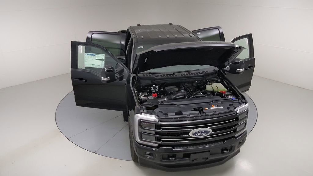 New 2025 Ford F350 Platinum w/ FX4 Off-Road Package image 44