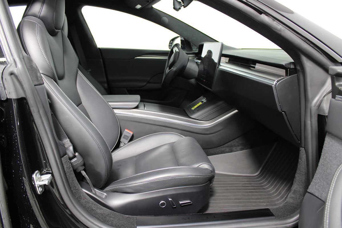 Used 2022 Tesla Model S Plaid AWD/4WD image 27