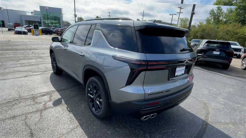 New 2026 Chevrolet Traverse LT w/ Midnight/Sport Edition image 8