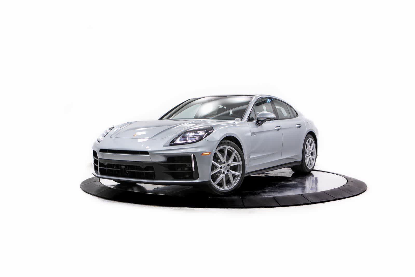 New 2026 Porsche Panamera 4 AWD/4WD image 1