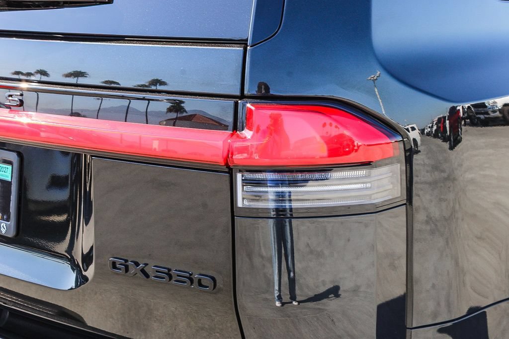 Used 2025 Lexus GX 550 w/ Cold Area Package AWD/4WD image 10