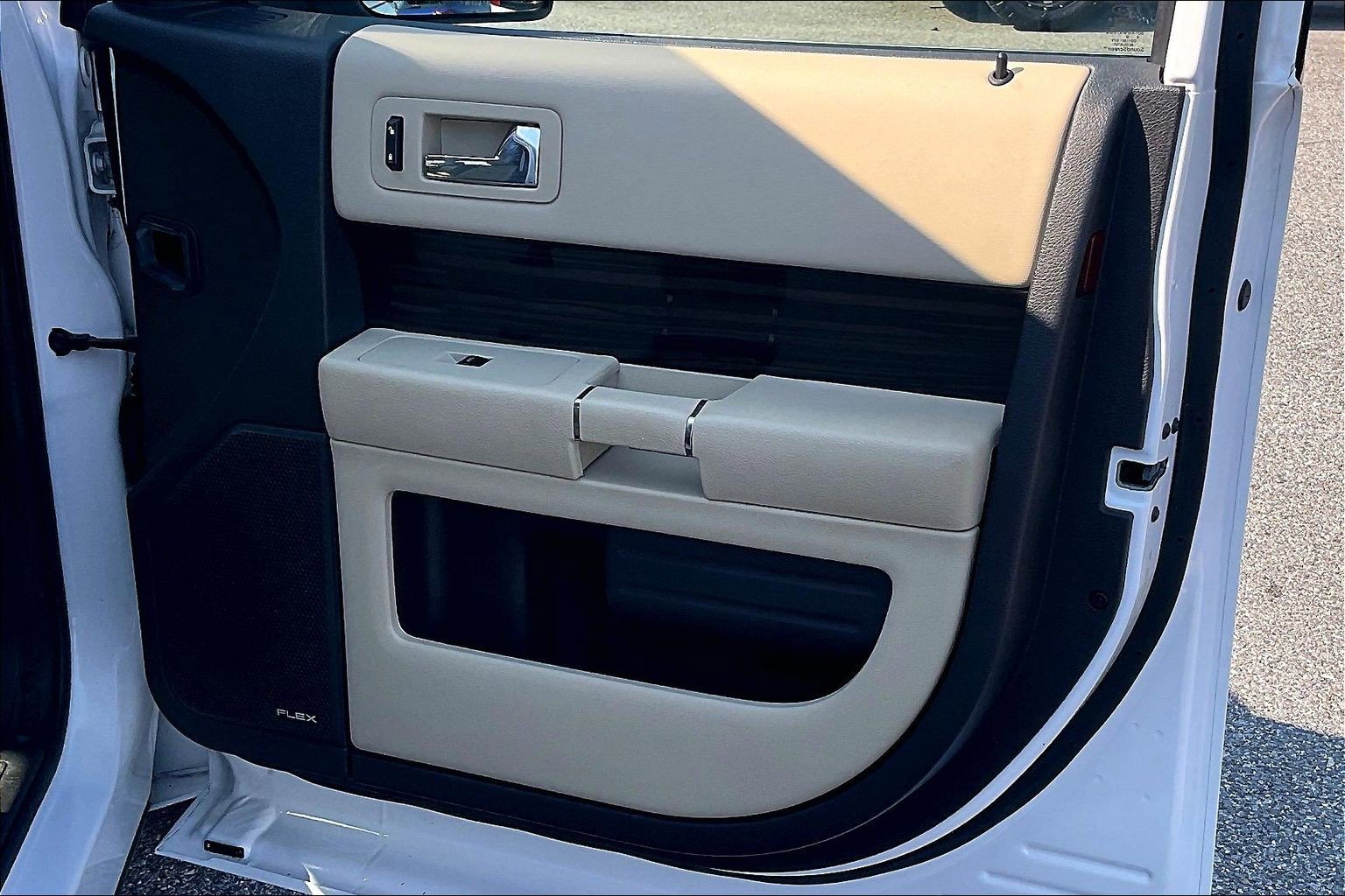 Used 2018 Ford Flex SEL w/ Equipment Group 202A AWD/4WD image 22
