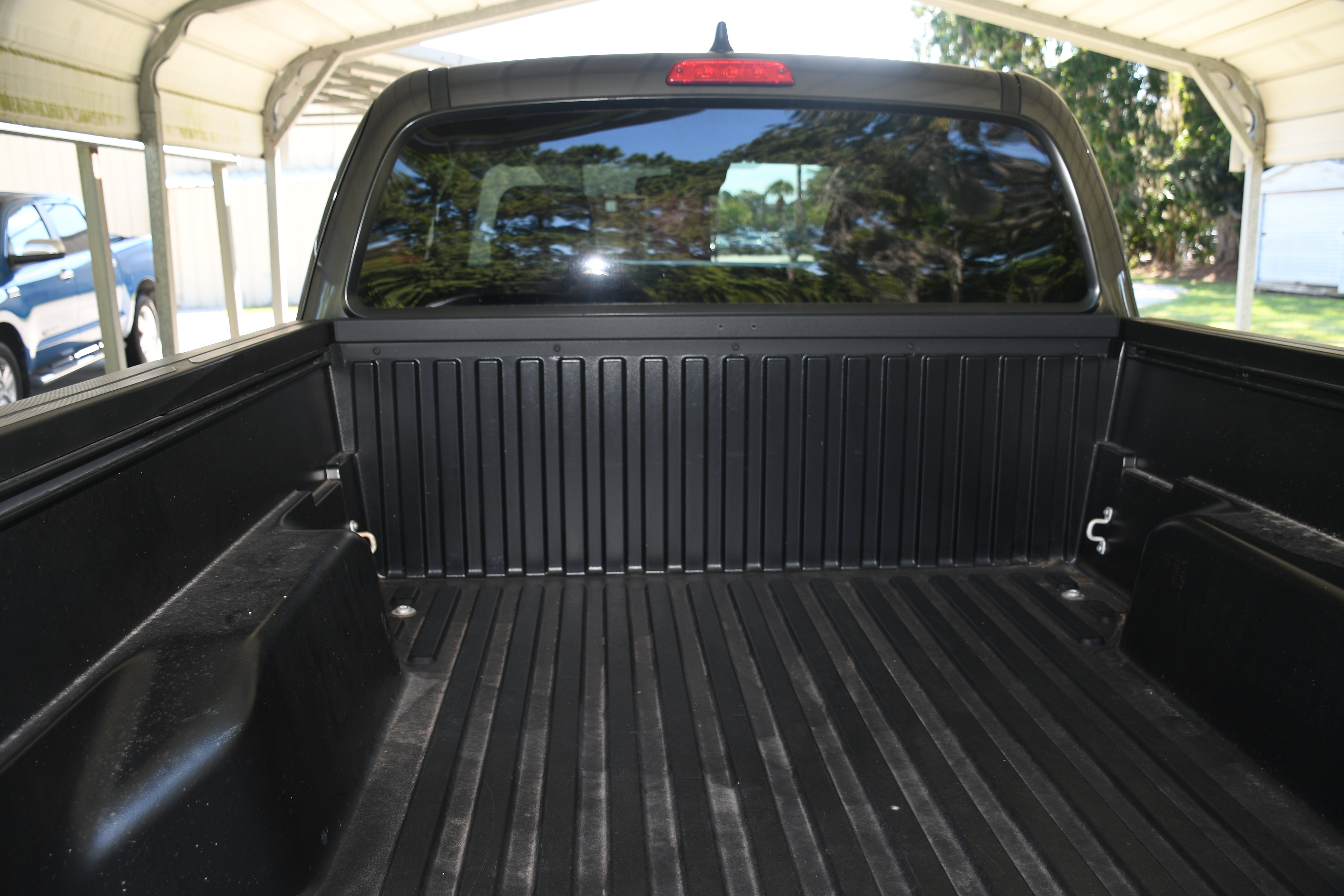 Used 2023 Toyota Tacoma SR image 15