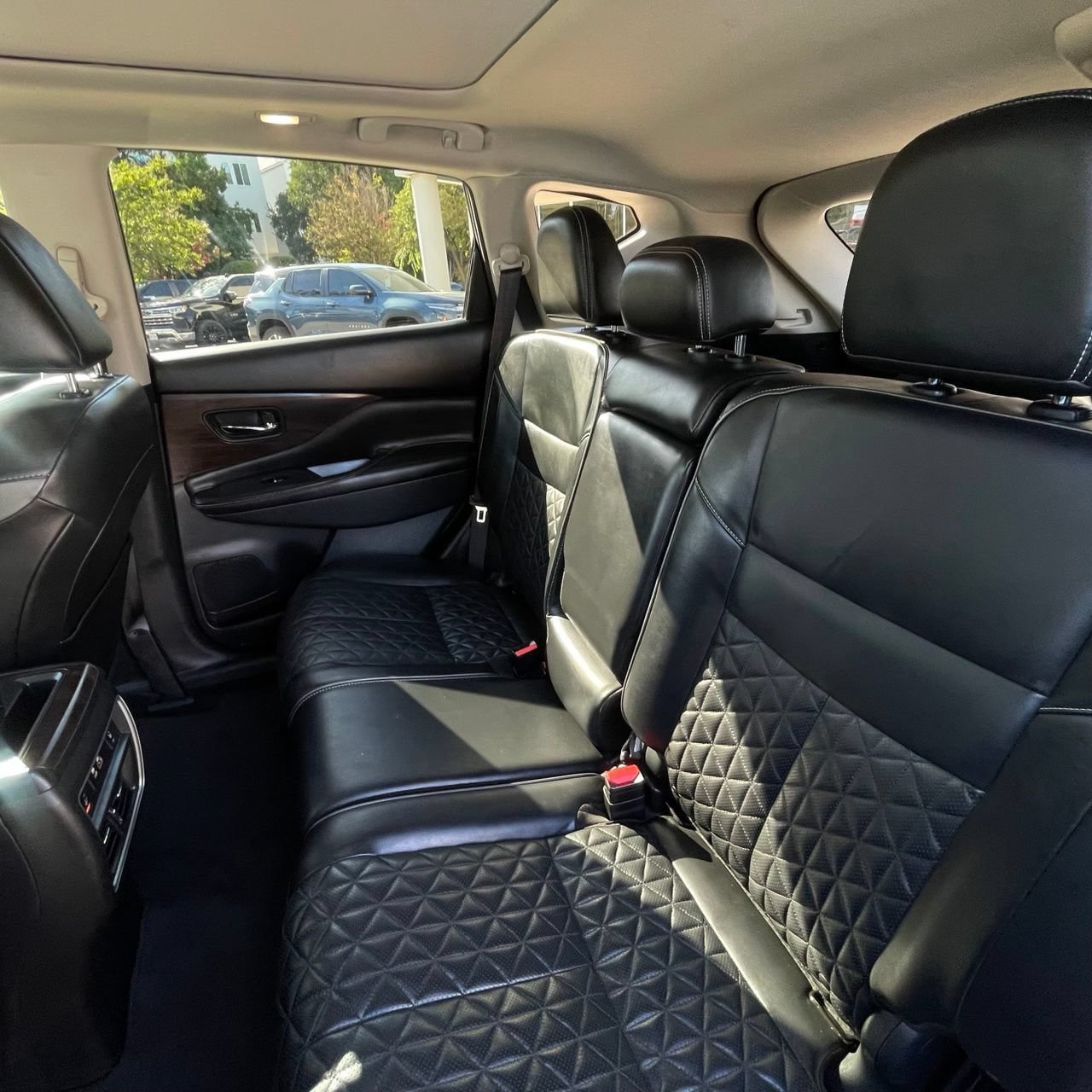 Used 2019 Nissan Murano Platinum w/ Cargo Package FWD image 24