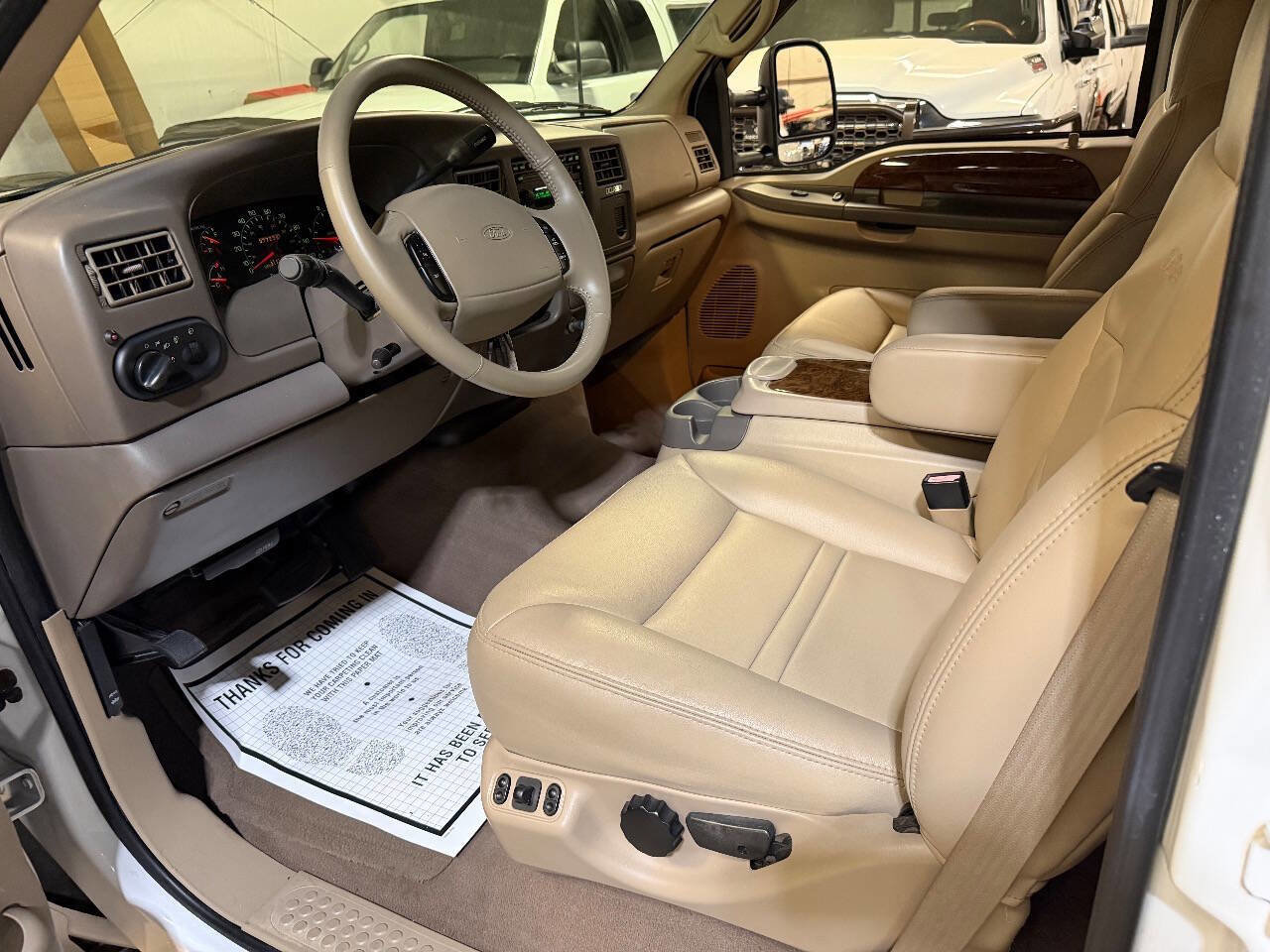 Used 2001 Ford Excursion Limited image 3