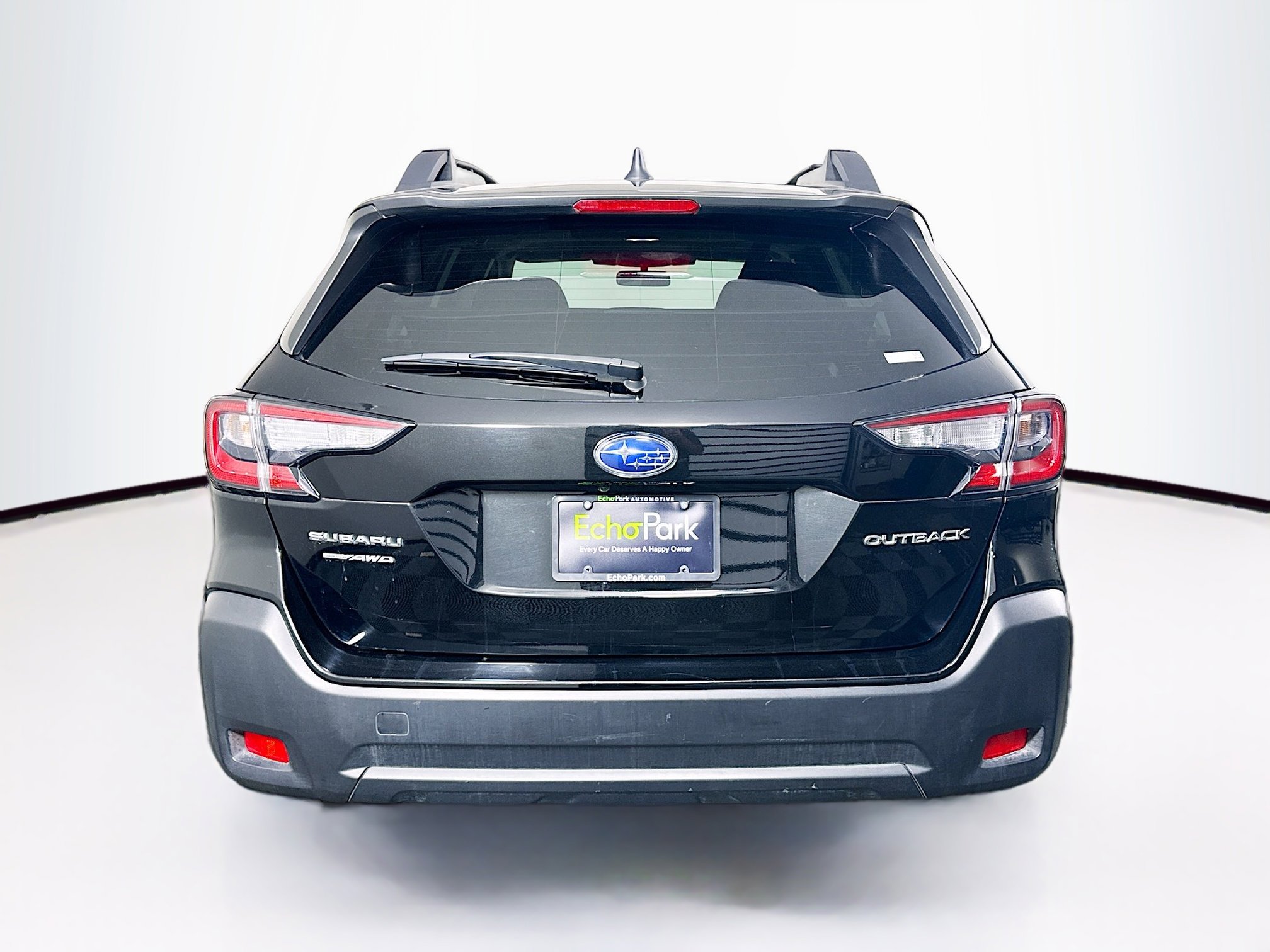 Used 2025 Subaru Outback Premium image 7