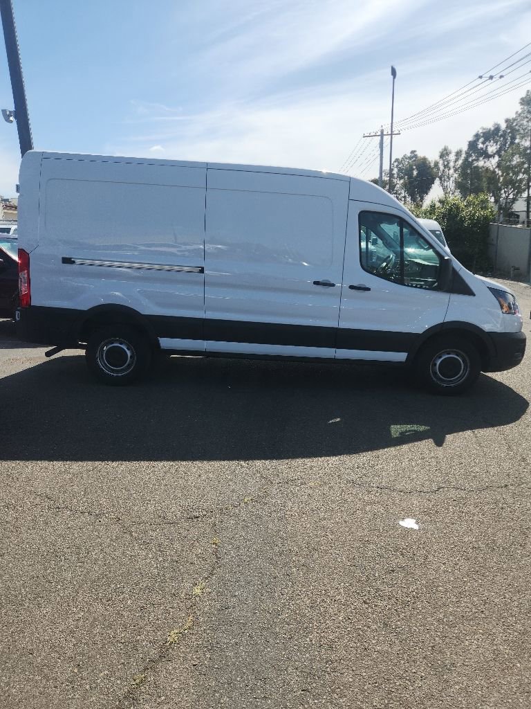 Used 2023 Ford Transit 250 Medium Roof RWD image 19