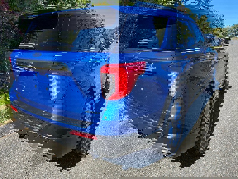 Certified 2021 Ford Explorer Limited w/ Equipment Group 301A image 7