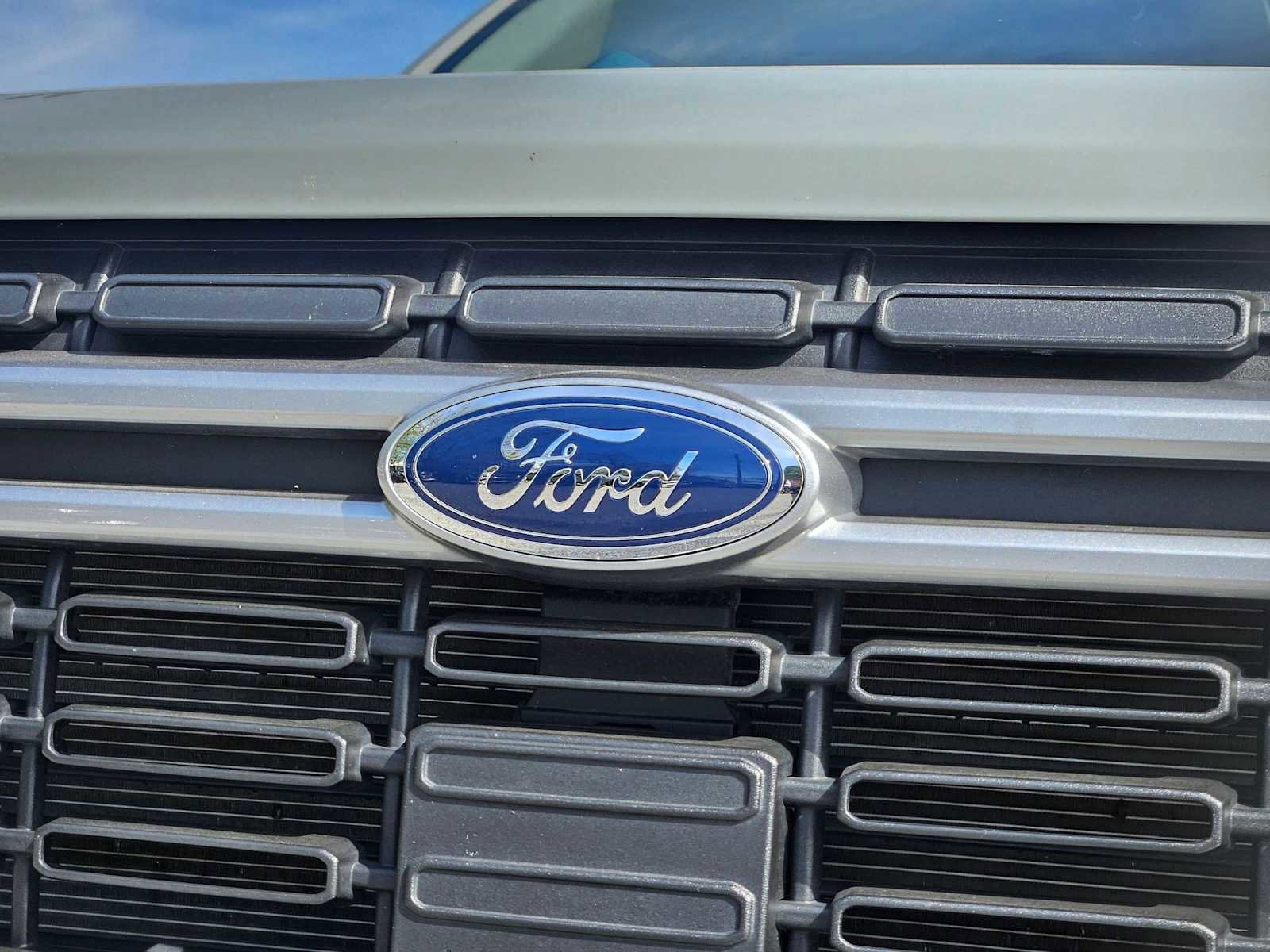 Used 2024 Ford Maverick Lariat image 12