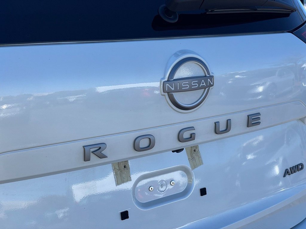 Certified 2025 Nissan Rogue SV AWD/4WD image 23