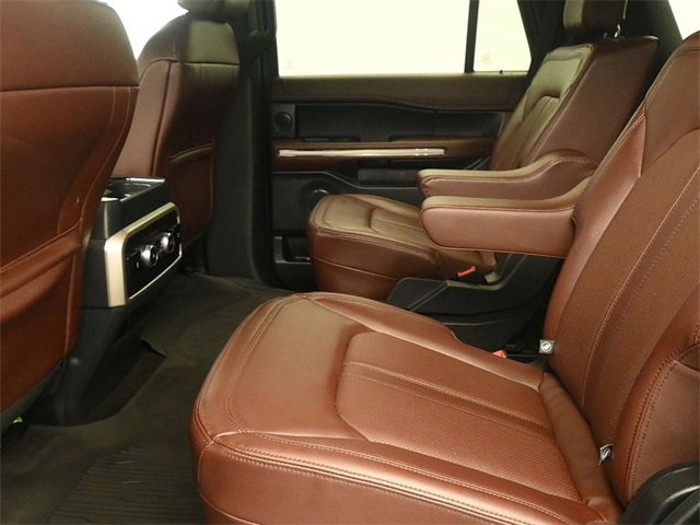 Used 2022 Ford Expedition Limited image 10