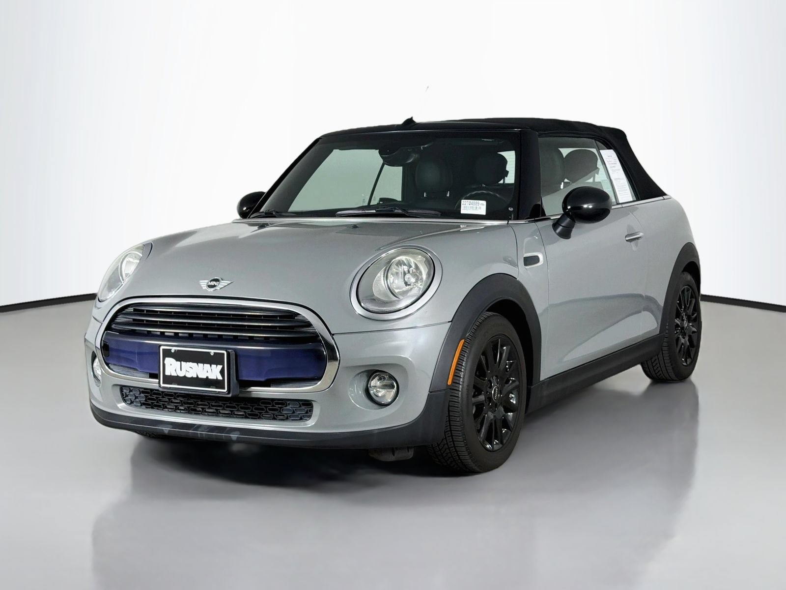 Used 2018 MINI Cooper Convertible FWD image 3