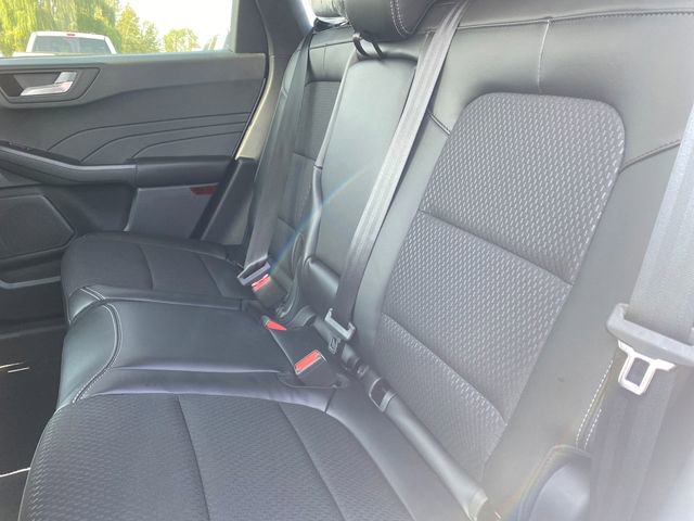 New 2025 Ford Escape SE FWD image 17