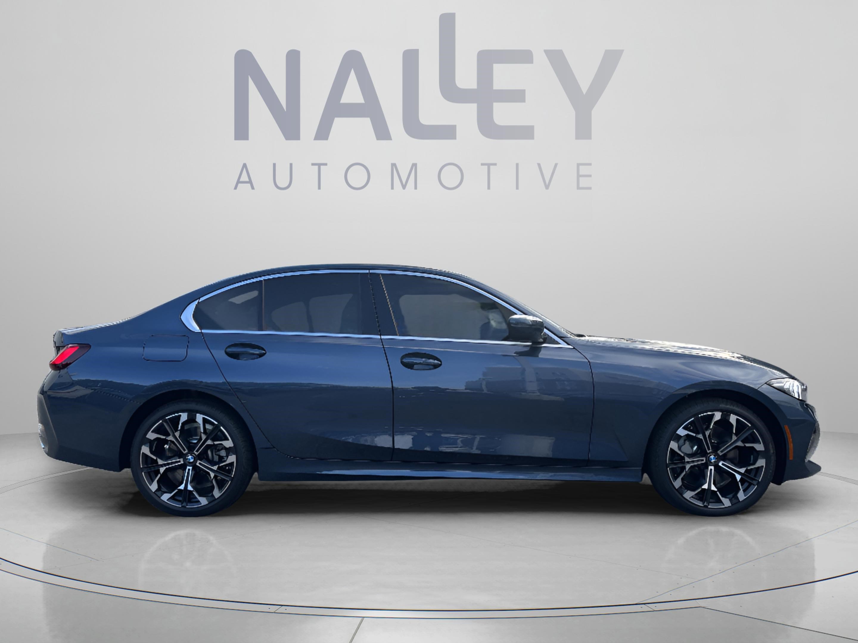 Used 2026 BMW 330i xDrive Sedan w/ Convenience Package AWD/4WD image 5