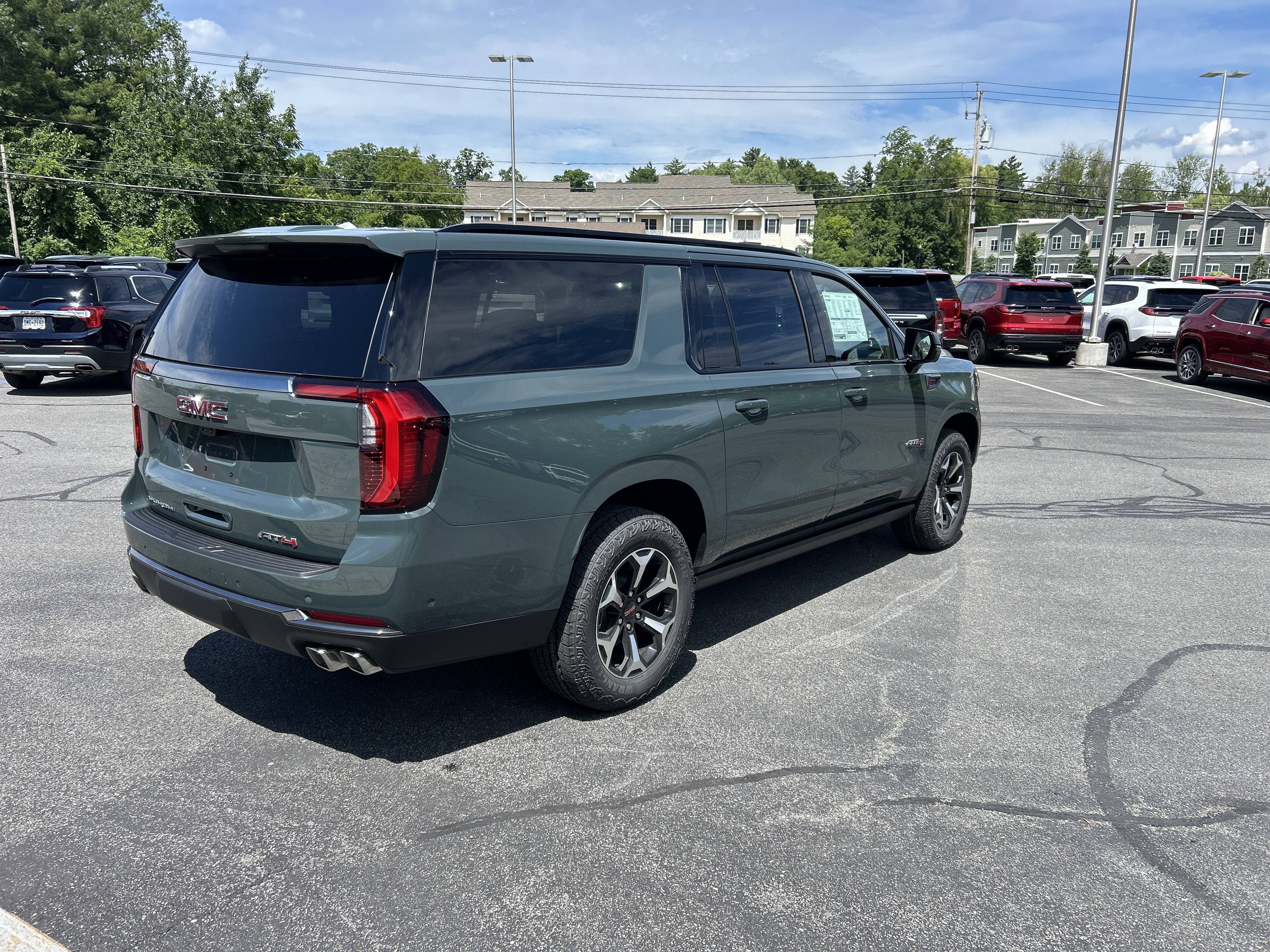 New 2026 GMC Yukon XL AT4 w/ AT4 Premium Plus Package AWD/4WD image 15
