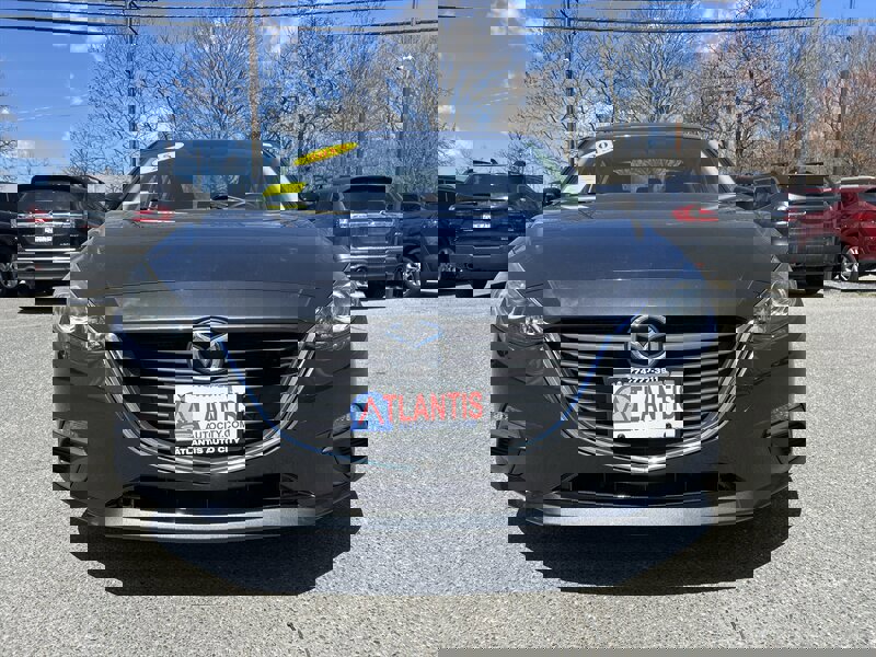 Used 2015 MAZDA MAZDA3 i SV FWD image 2