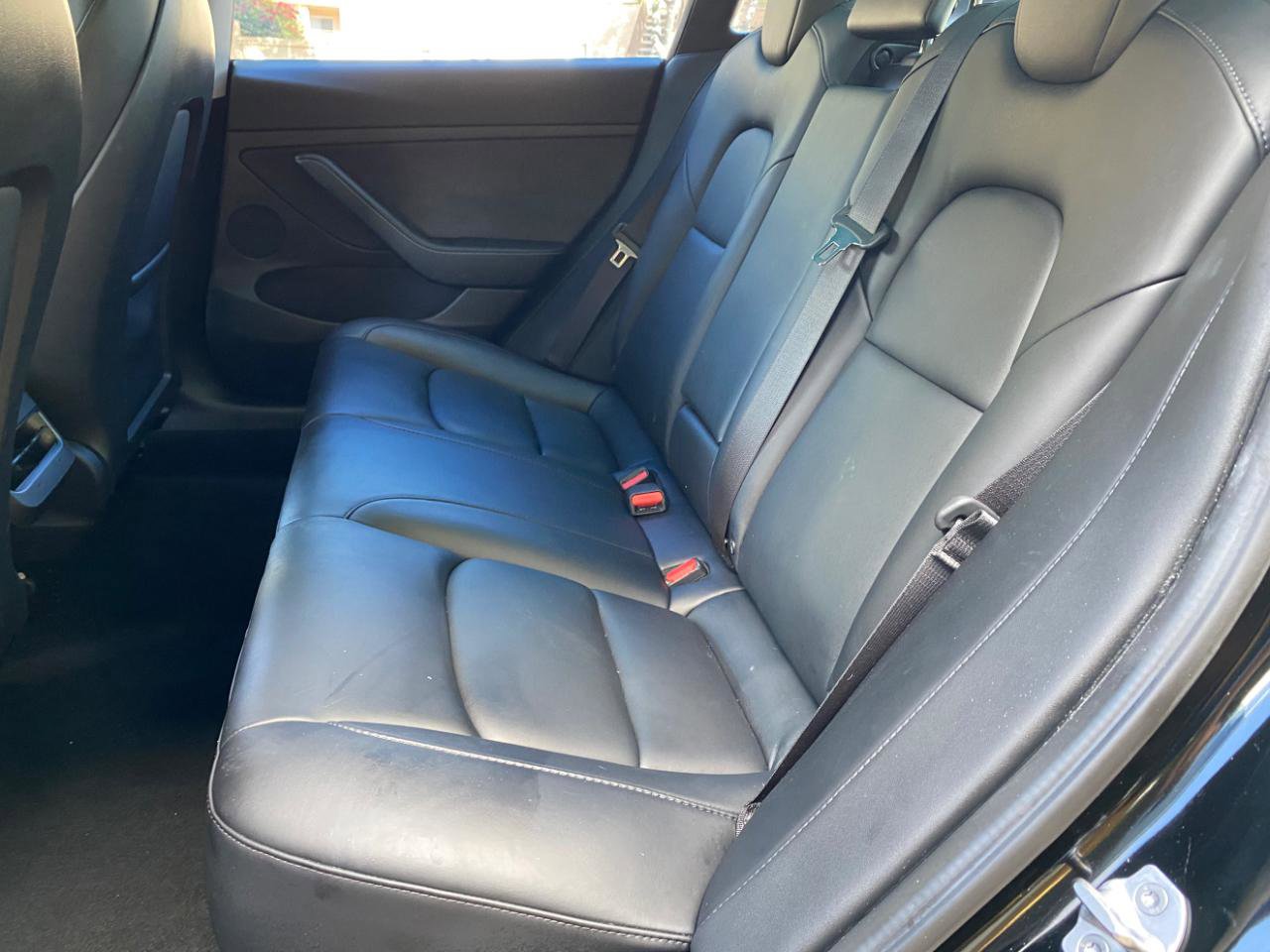 Used 2022 Tesla Model 3 Long Range image 32