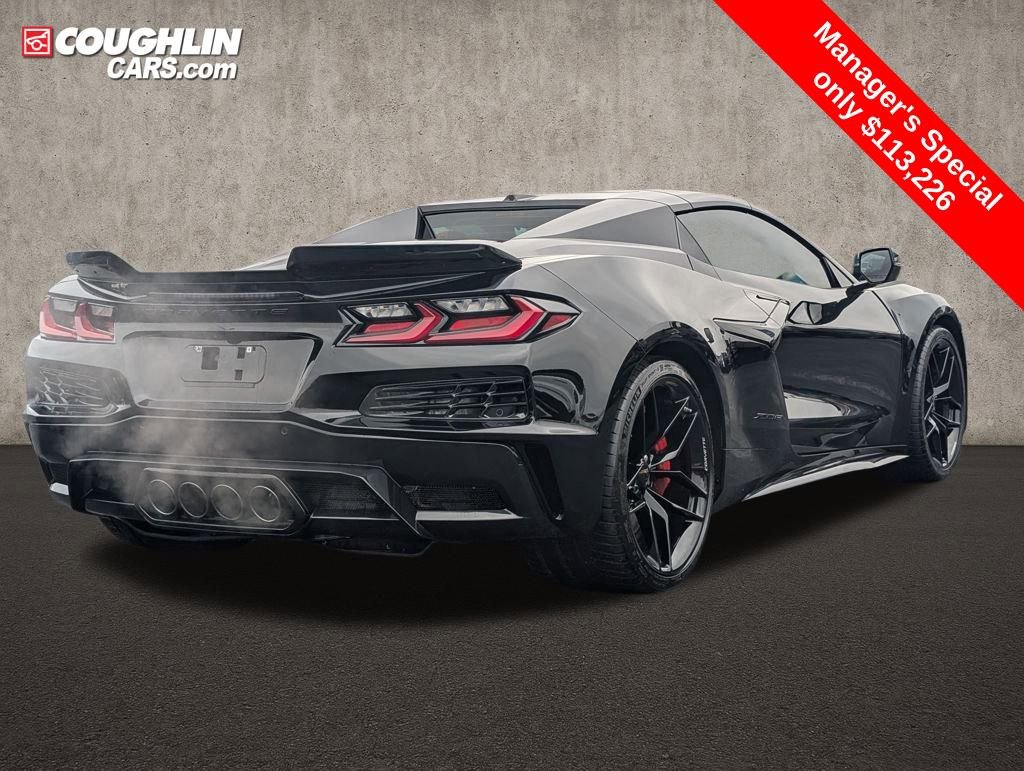 Used 2025 Chevrolet Corvette Z06 image 8