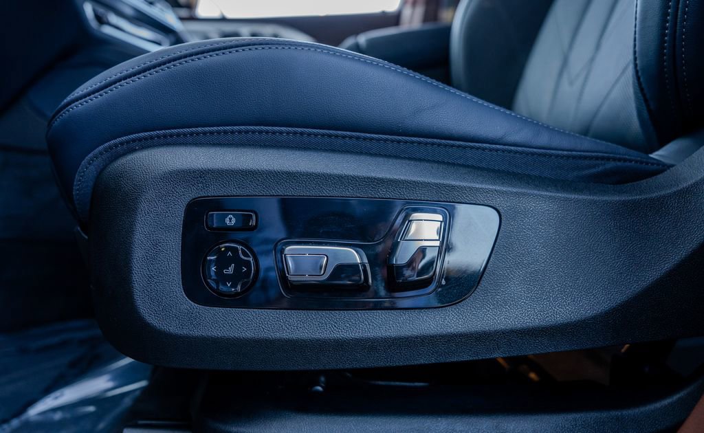 Used 2026 BMW XM Label Red image 18