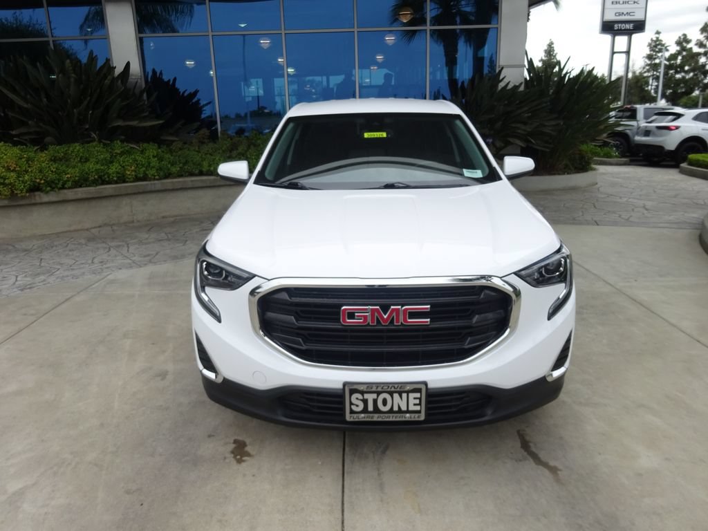 Used 2021 GMC Terrain SLE w/ LPO, Floor Liner Package FWD image 2