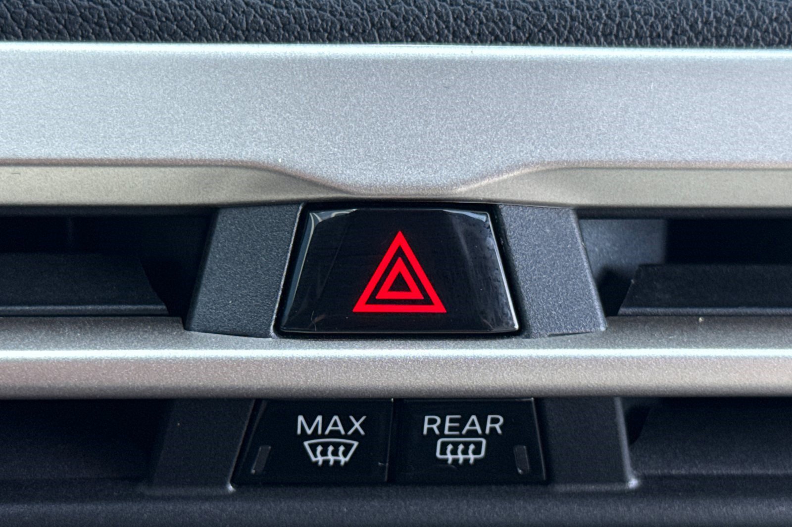 Used 2025 BMW iX xDrive50 w/ Premium Package image 38