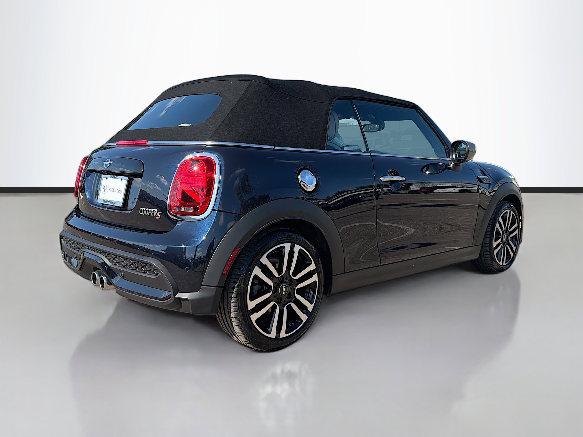 Used 2024 MINI Cooper S image 3