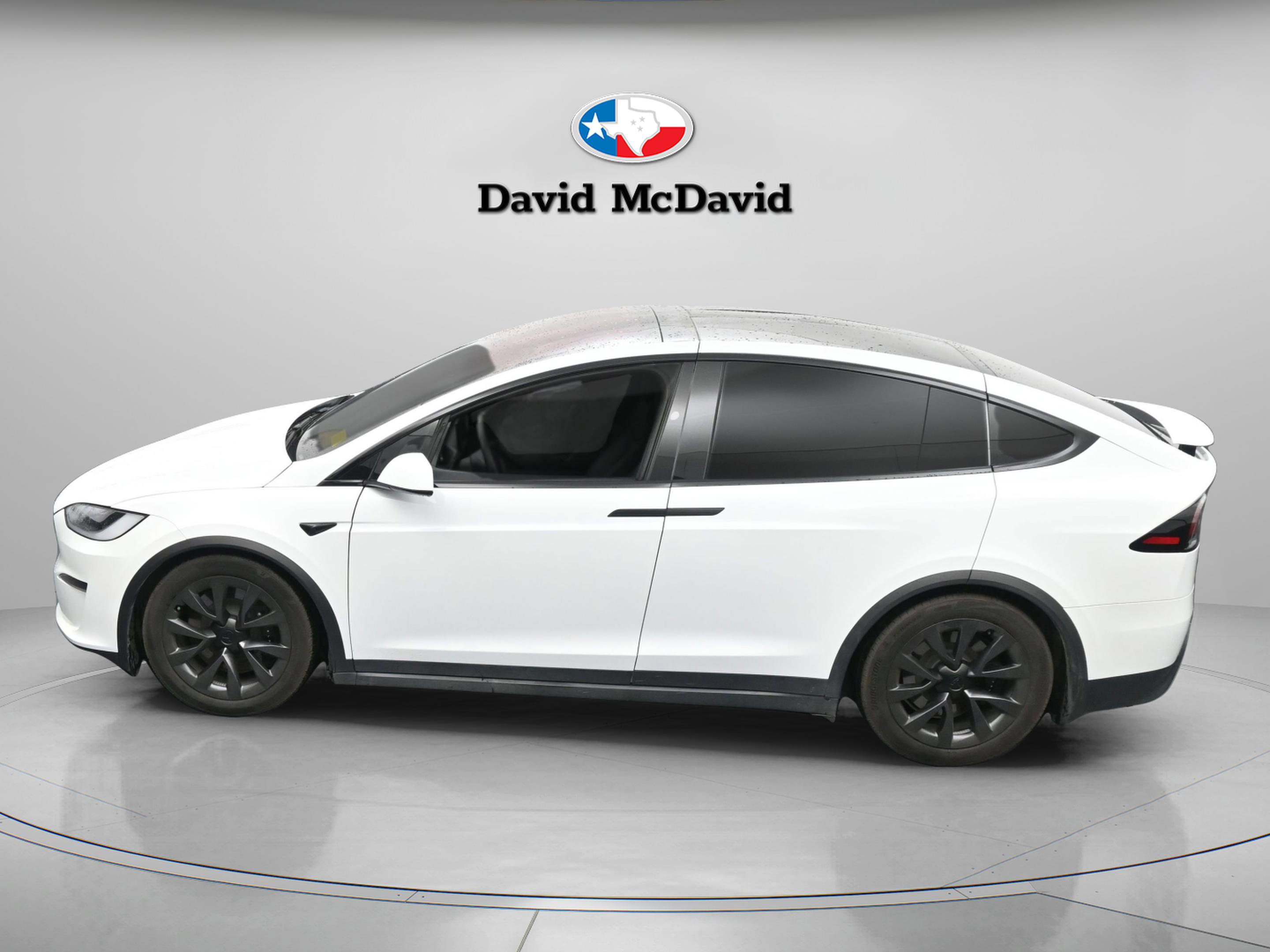 Used 2024 Tesla Model X image 25