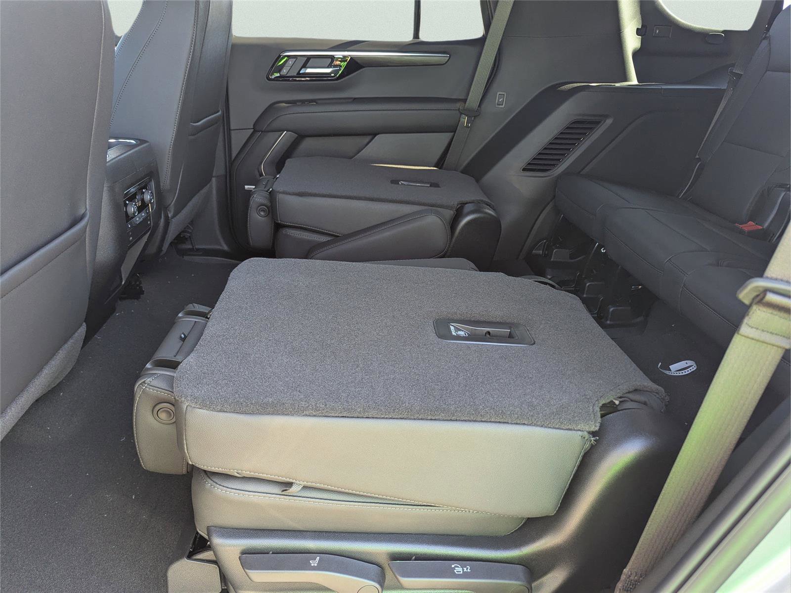 New 2026 Chevrolet Tahoe LT w/ Comfort Package image 12