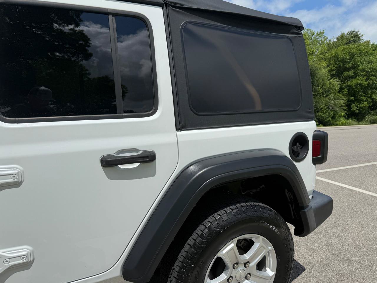 Used 2018 Jeep Wrangler Unlimited Sport S AWD/4WD image 39