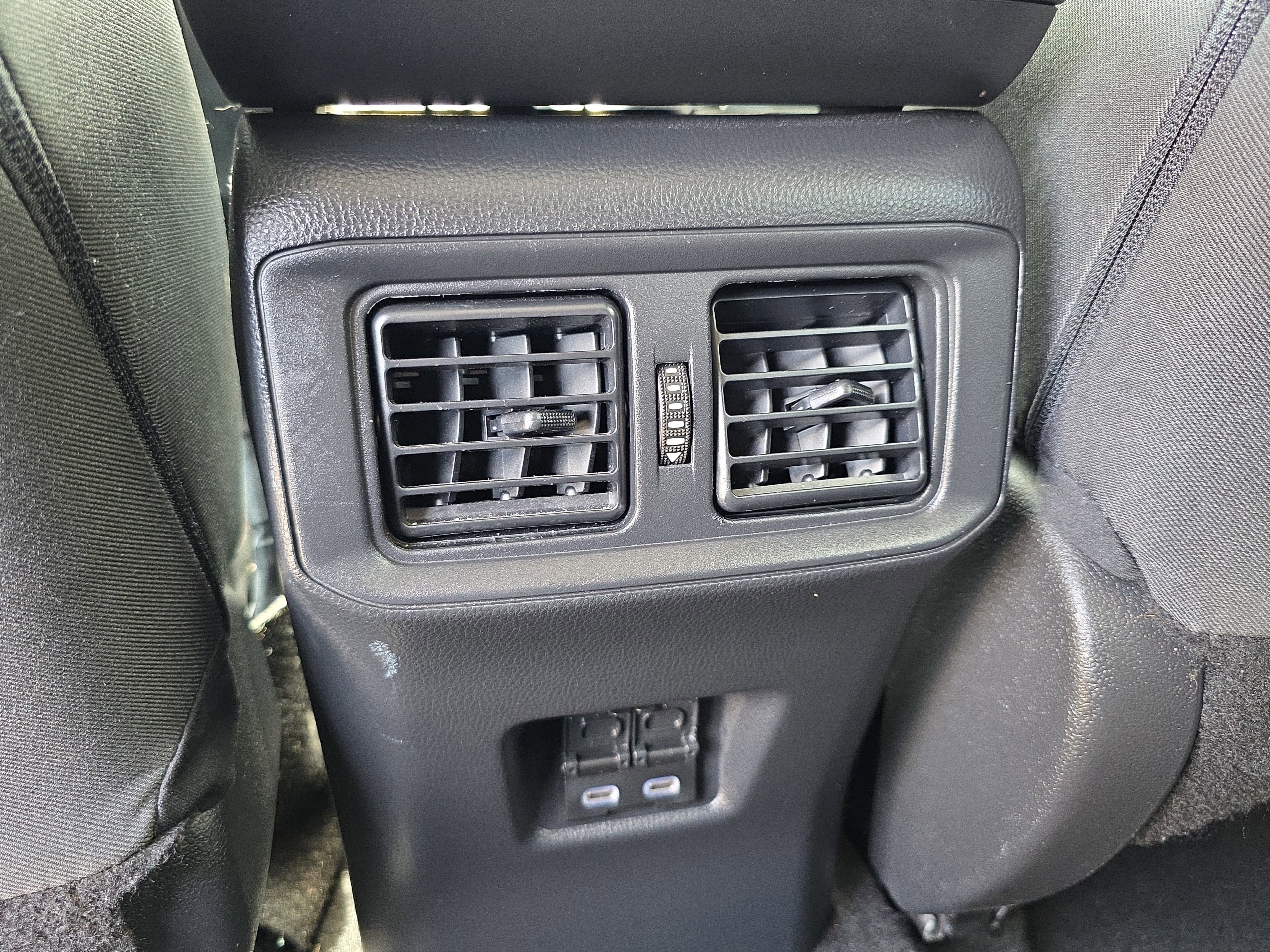 Used 2024 Toyota RAV4 XLE image 18