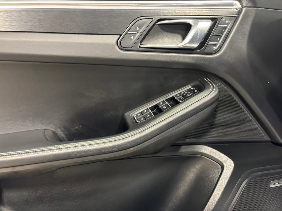 Used 2018 Porsche Macan GTS image 13