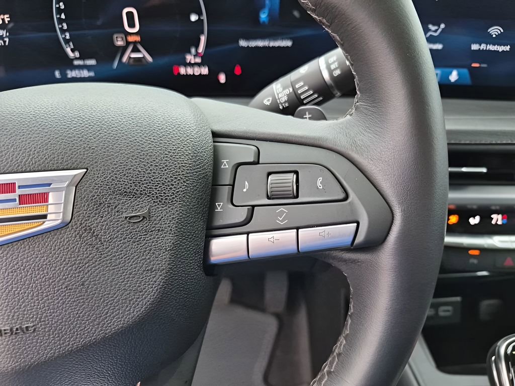Certified 2025 Cadillac XT4 Premium Luxury image 34