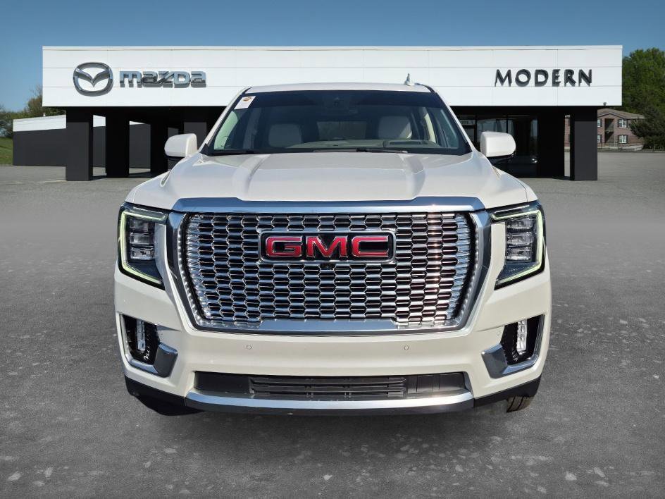 Used 2023 GMC Yukon Denali AWD/4WD image 8