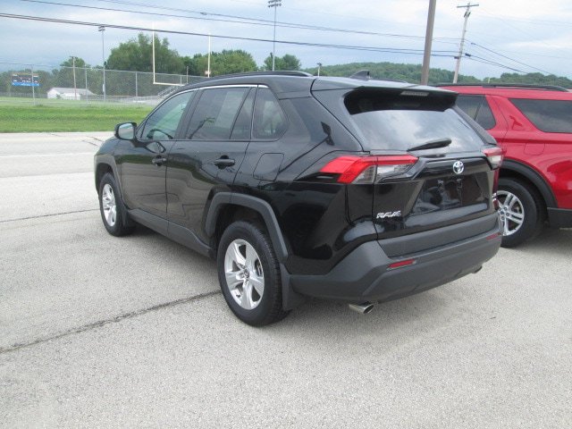 Used 2020 Toyota RAV4 XLE w/ All Weather Liner Package AWD/4WD image 5