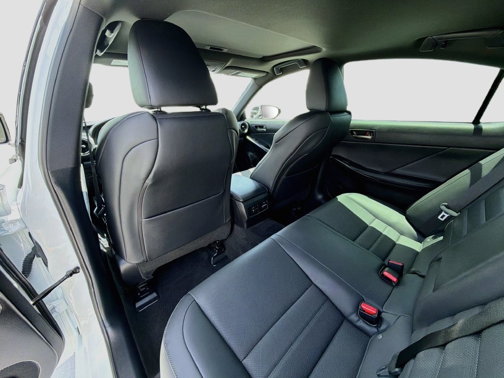 Used 2025 Lexus IS 350 F Sport RWD image 24