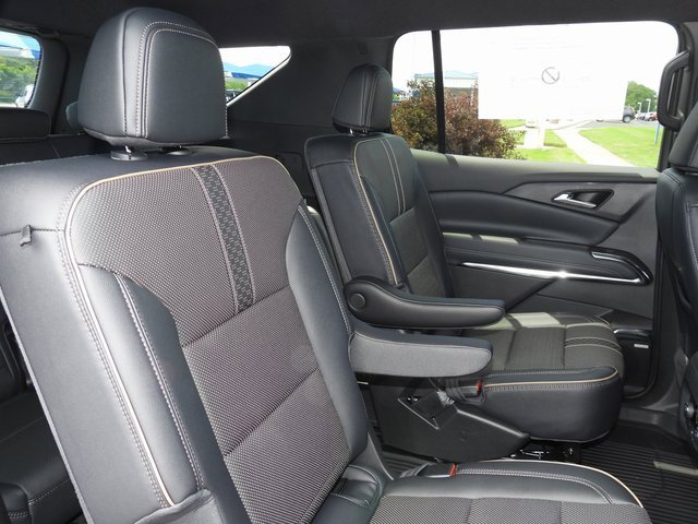 New 2026 Chevrolet Traverse High Country w/ LPO, Floor Liner Package image 61