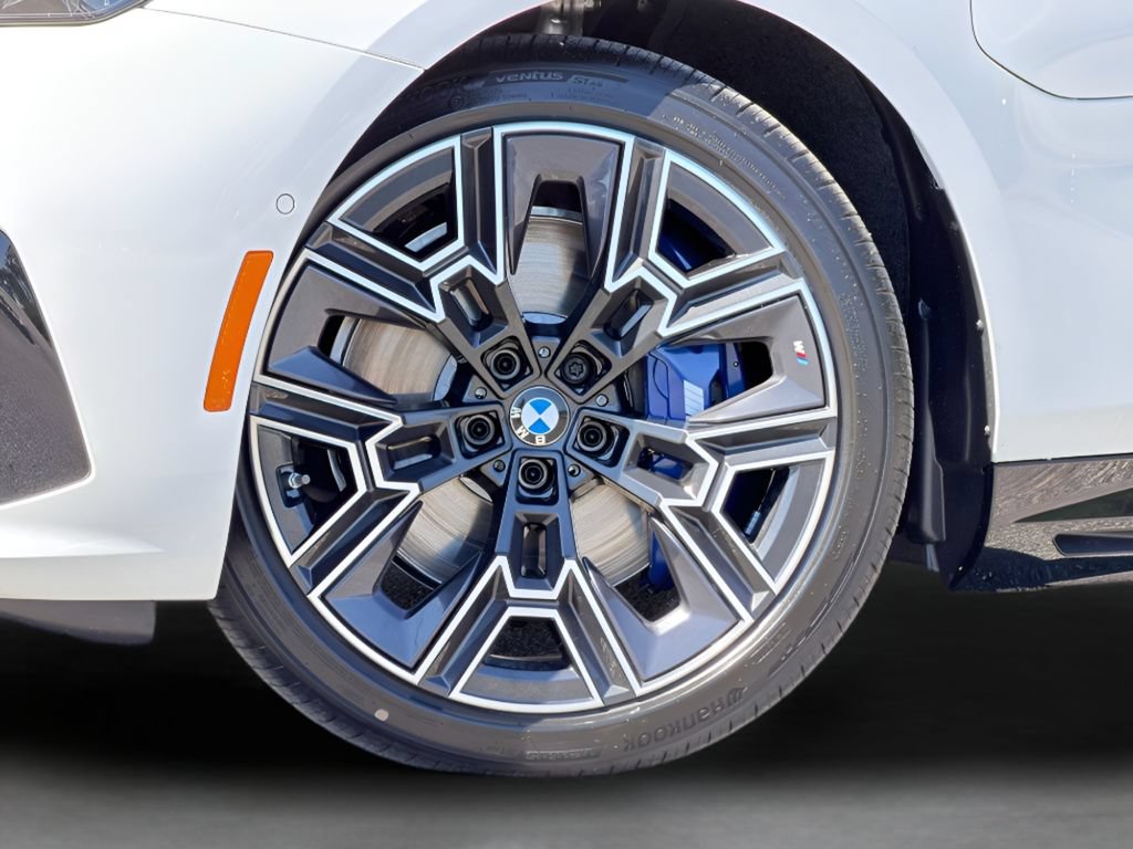 New 2027 BMW 550e xDrive w/ Executive Package AWD/4WD image 27