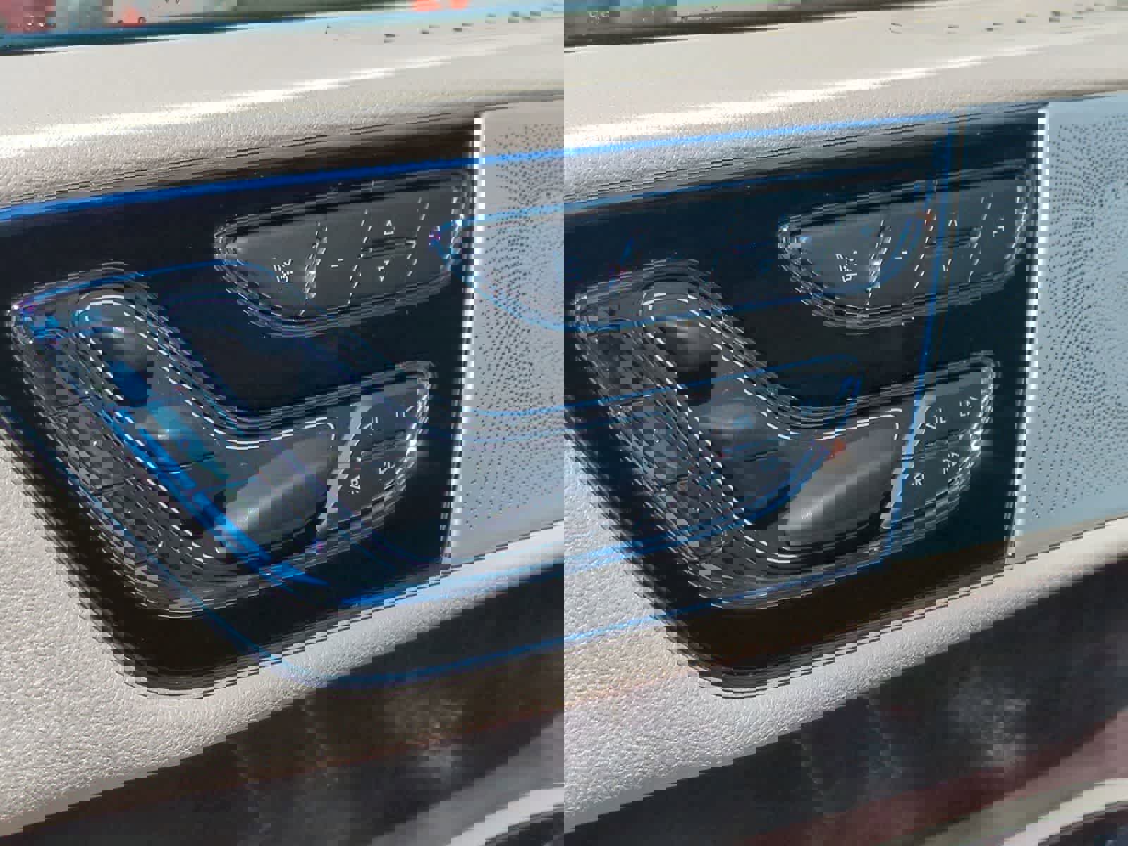 Used 2021 Lincoln Navigator Reserve w/ Luxury Package AWD/4WD image 17