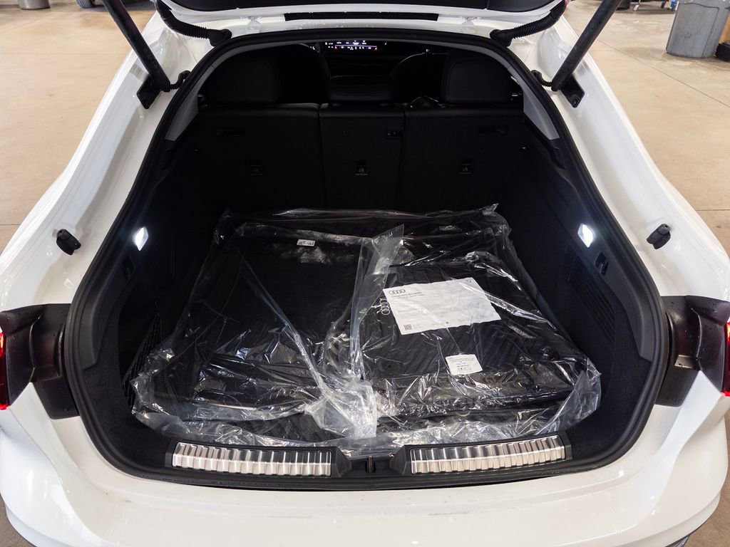 New 2025 Audi A5 2.0T Premium image 31