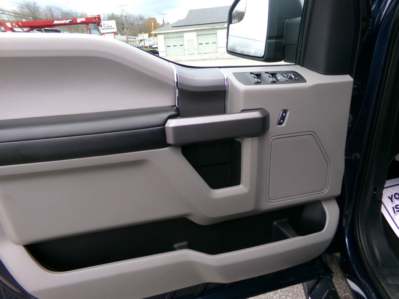 Used 2020 Ford F150 XLT w/ Equipment Group 302A Luxury image 11